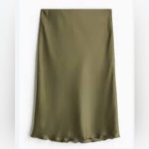 H&M Satin Midi Skirt - Dark Khaki Green